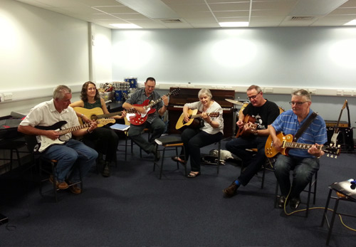 group guitar lessons with rob mack in newcastle gateshead tyneside areas